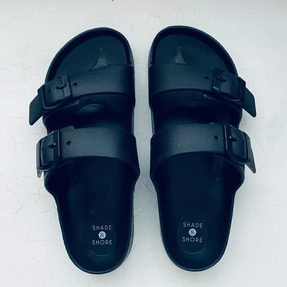 Shade & Shore Sandals - Picture 2 of 4